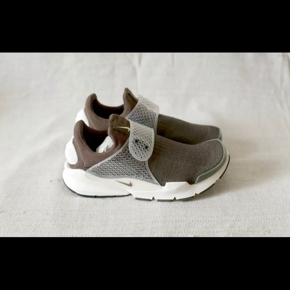 Nike Sockdart Fragment Dark Loden.